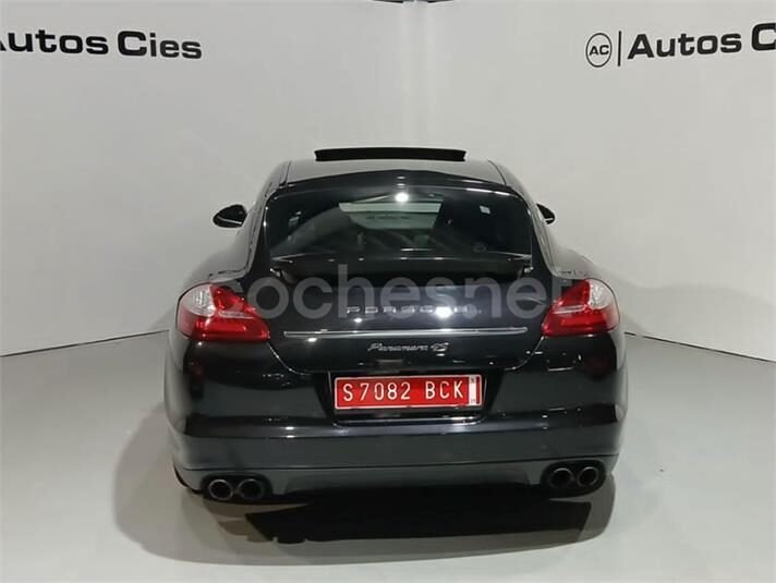PORSCHE Panamera 4S