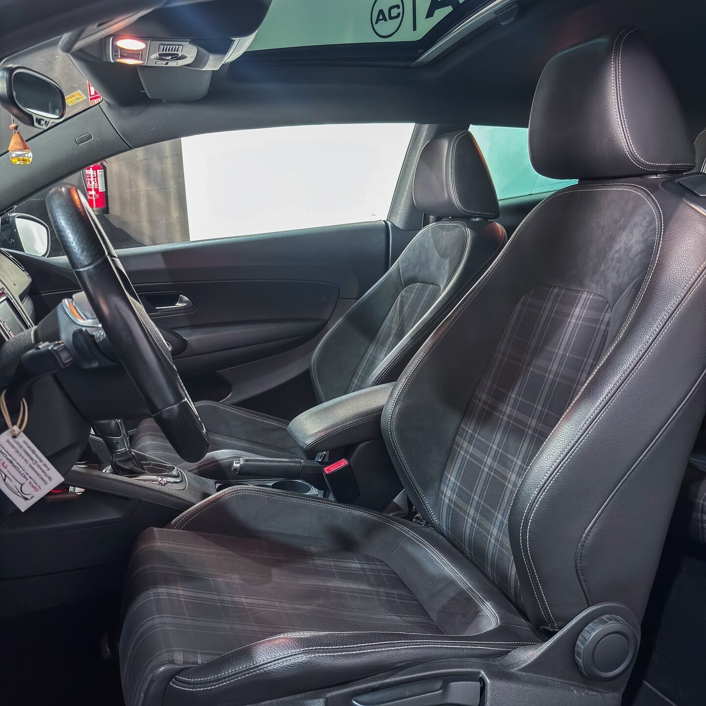 VOLKSWAGEN Scirocco 2.0 TDI DPF DSG