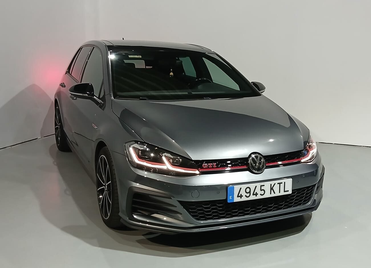 VOLKSWAGEN GTI PERFORMANCE 245  DSG