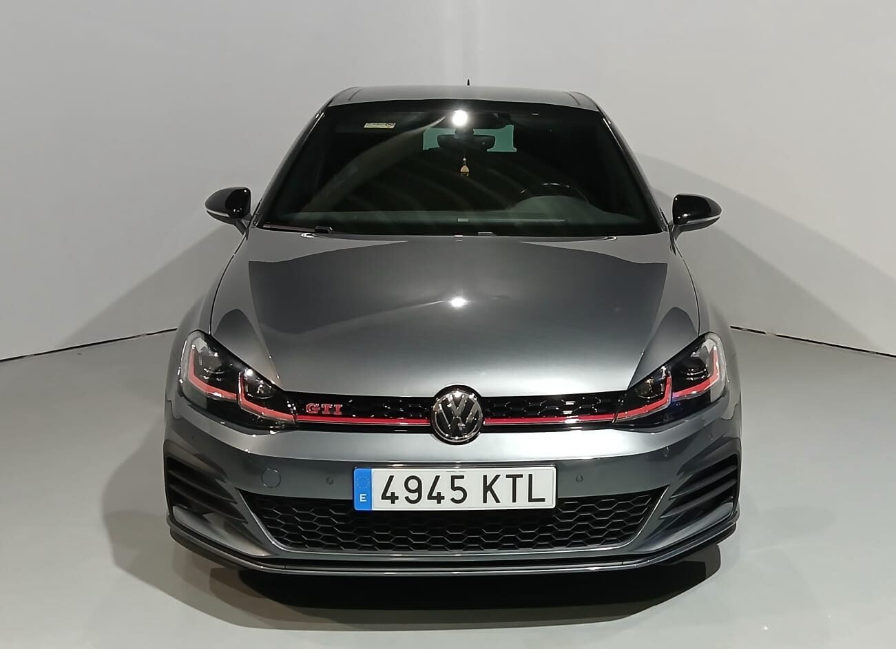 VOLKSWAGEN GTI PERFORMANCE 245  DSG