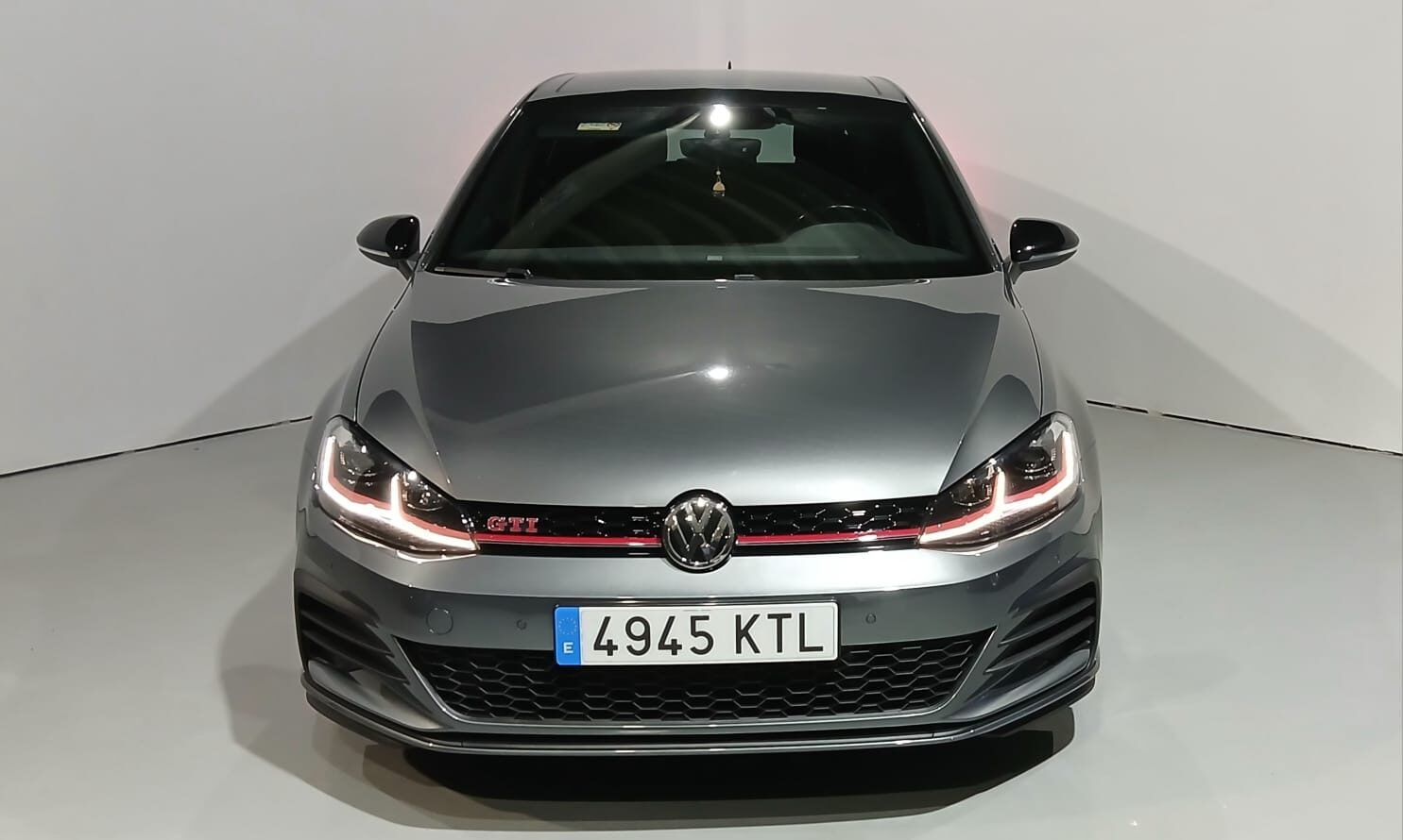 VOLKSWAGEN GTI PERFORMANCE 245  DSG