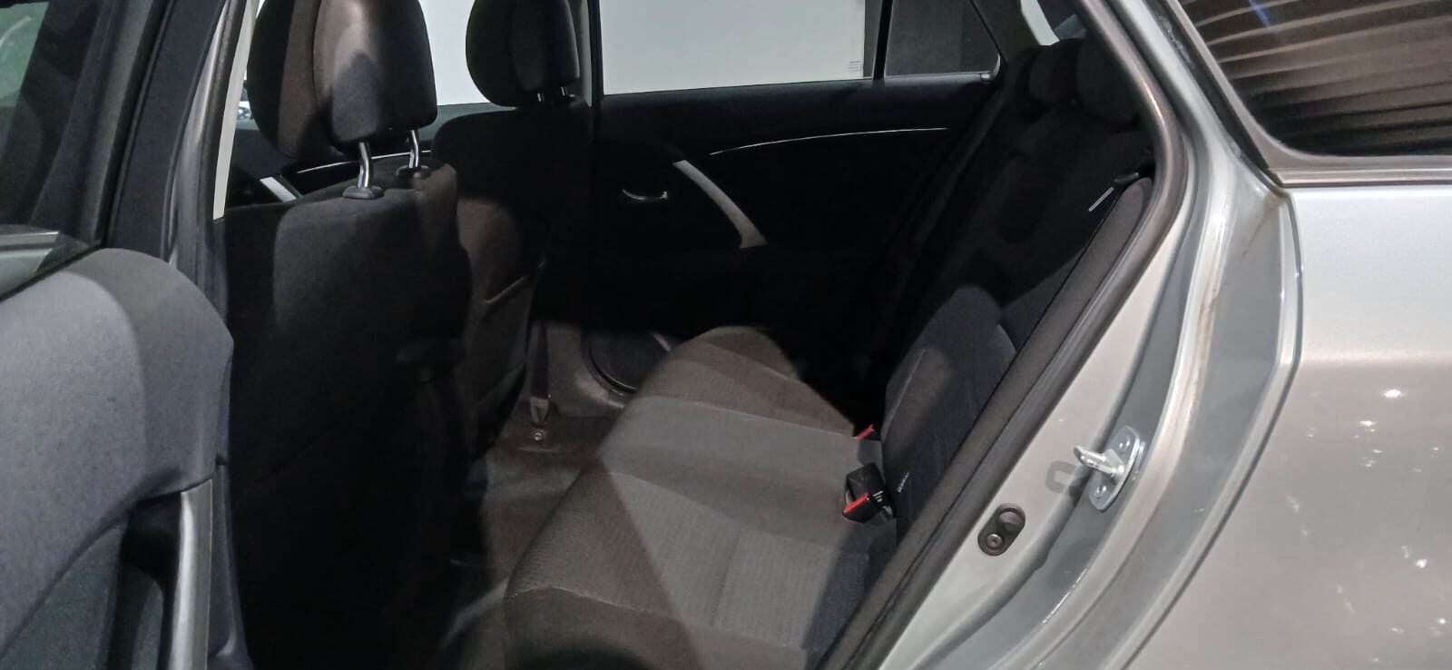 TOYOTA AVENSIS 2.2 D