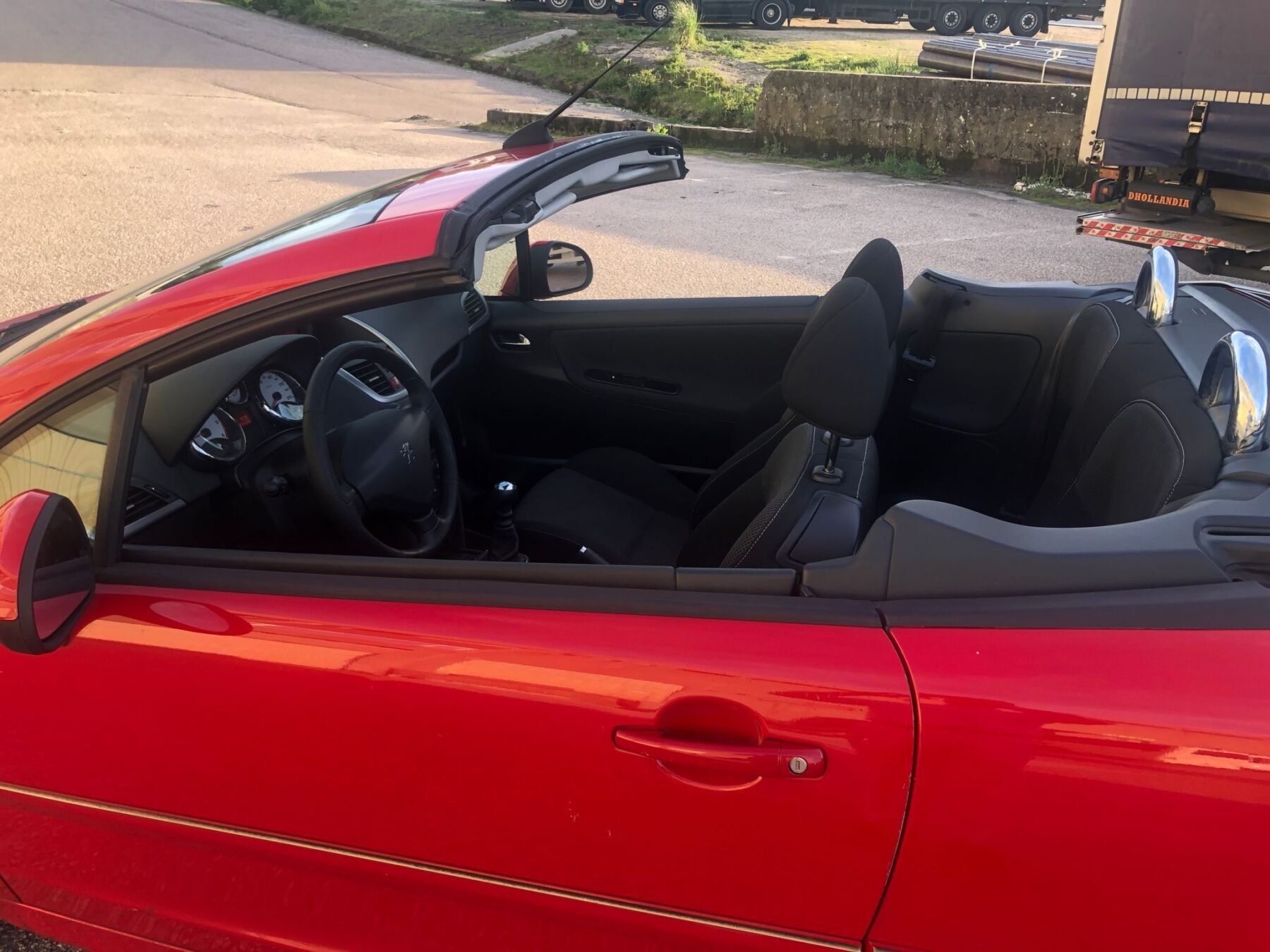 PEUGEOT 1.6 HDI 110 CABRIO