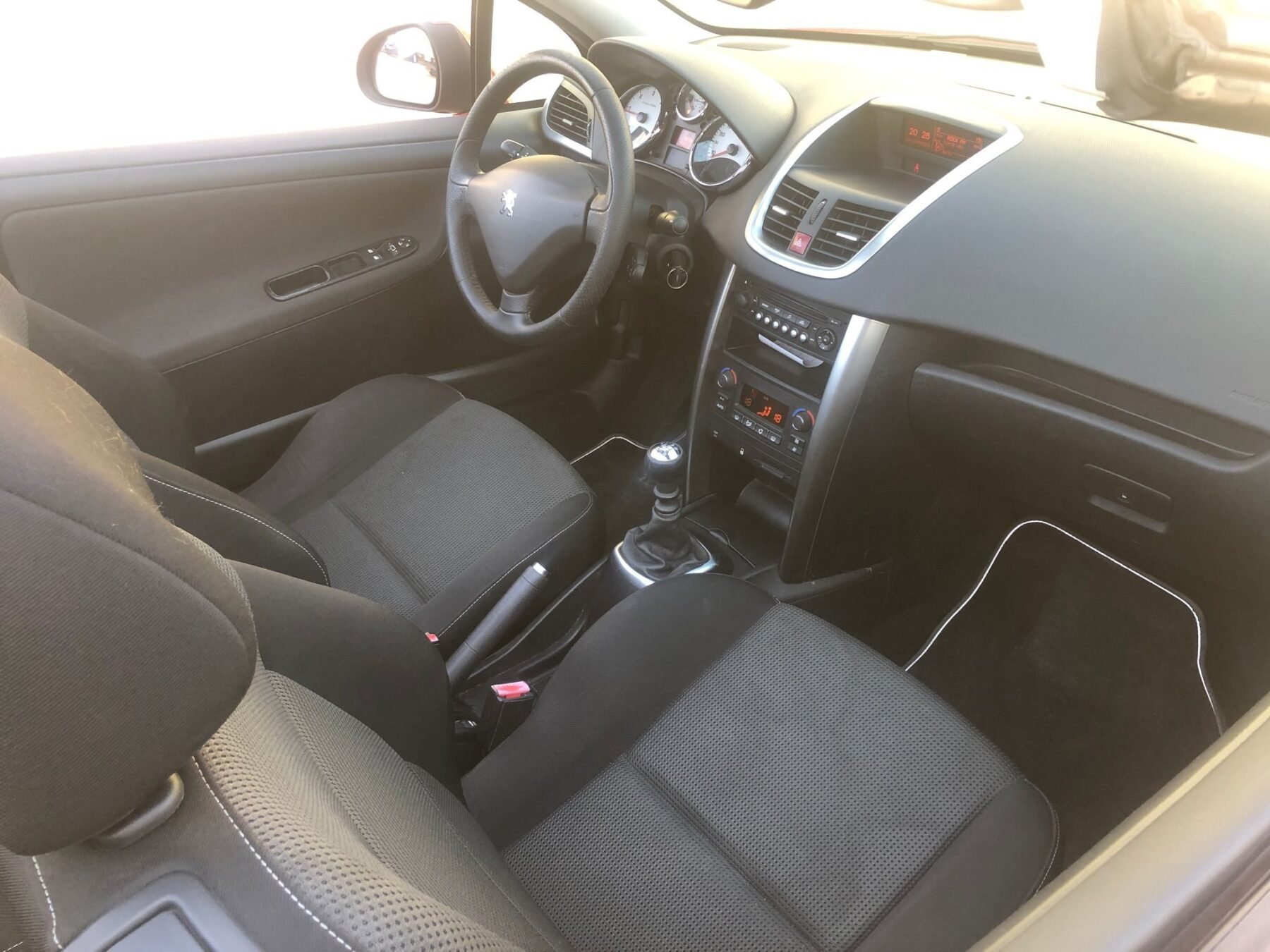 PEUGEOT 1.6 HDI 110 CABRIO