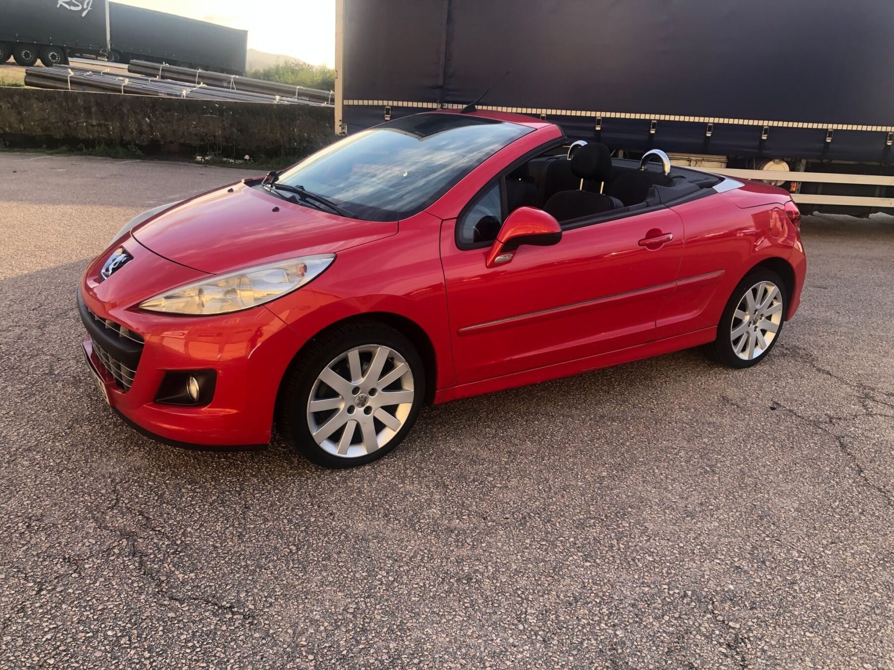 PEUGEOT 1.6 HDI 110 CABRIO