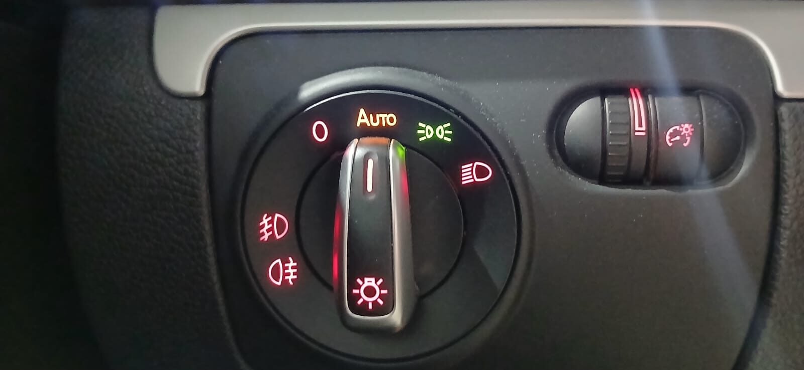 VOLKSWAGEN Scirocco 2.0 TDI DPF DSG