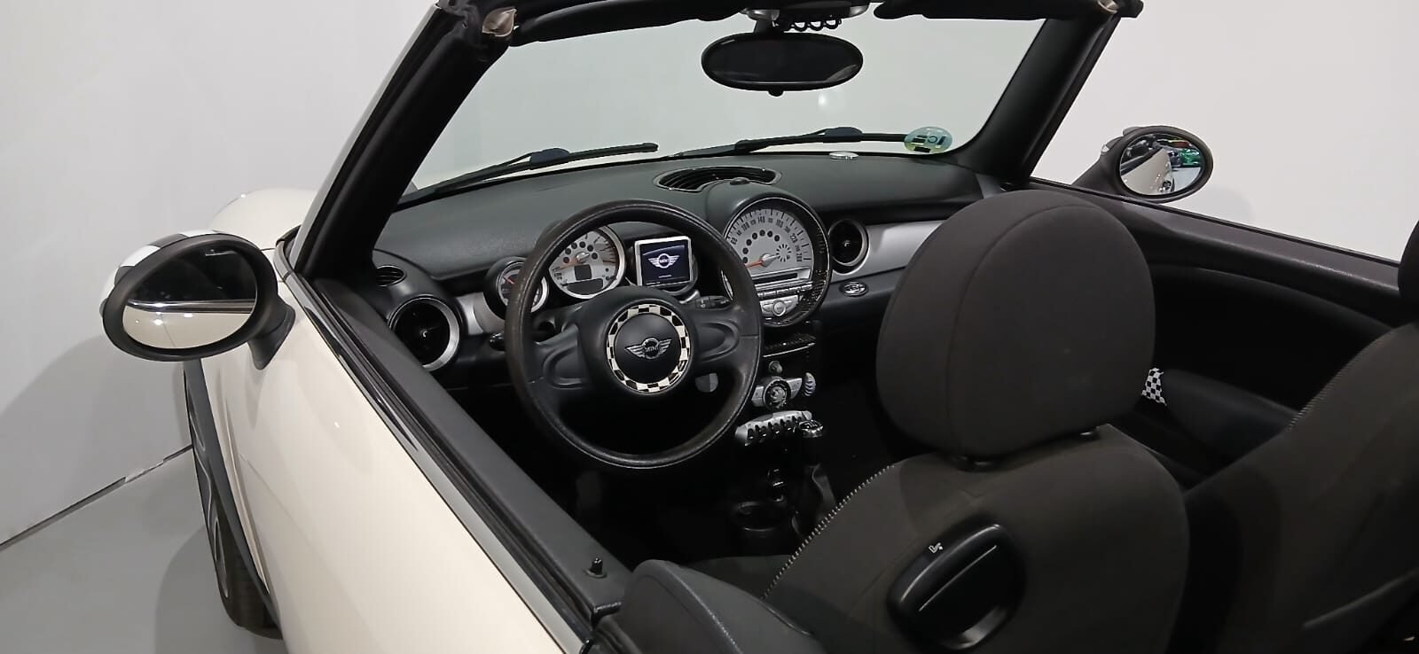 MINI Cooper Cabrio