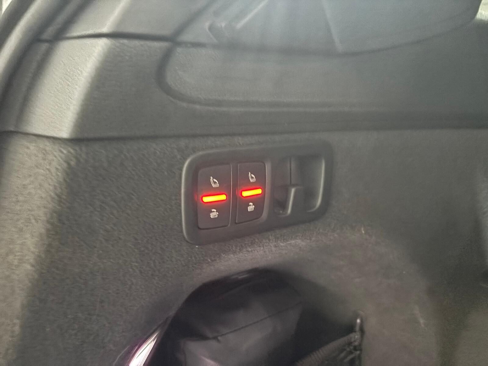 AUDI Q7 AUDI Q7 3.0 TDI quattro tiptronic 