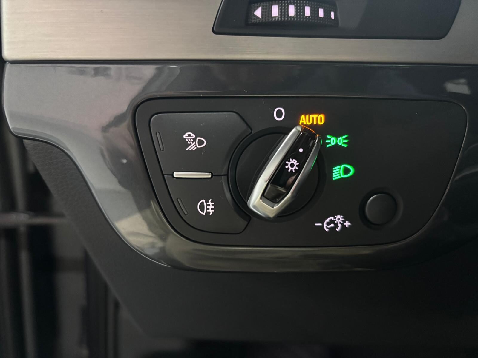 AUDI Q7 AUDI Q7 3.0 TDI quattro tiptronic 