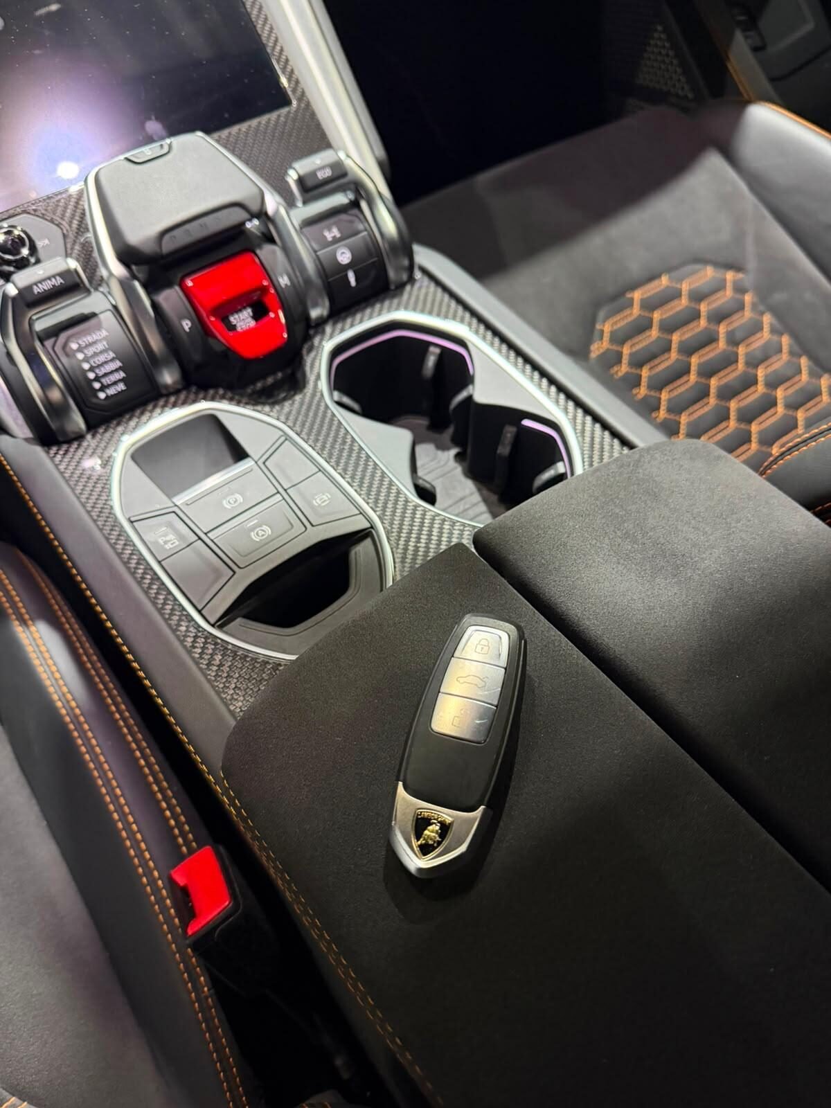 LAMBORGHINI 4.0  V8 BITURBO 650CV